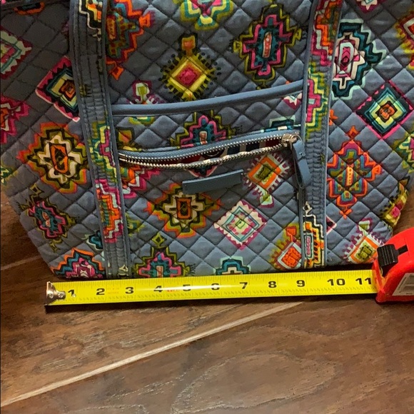 Vera Bradley purse - Picture 4 of 5